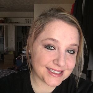 Meet your Posher, Kristin